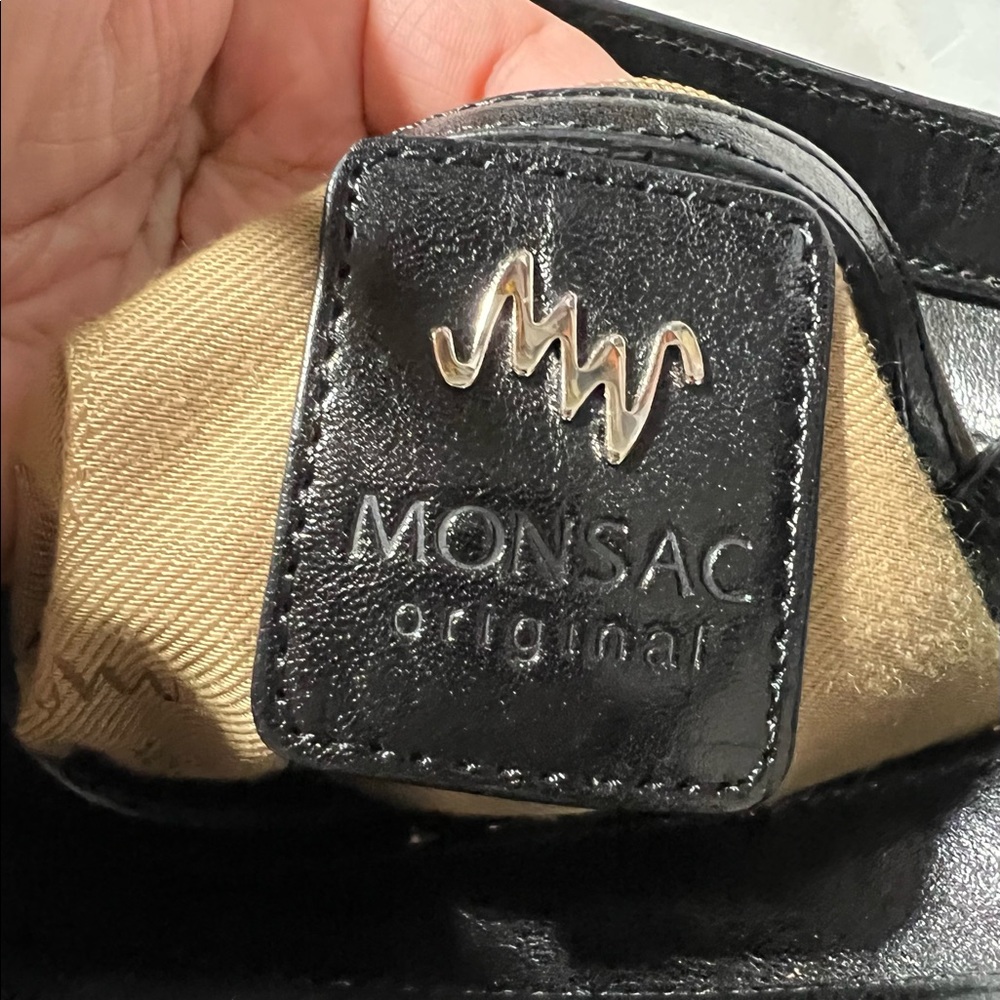 Monsac Black Leather Shoulder Bag - Picture 8 of 10